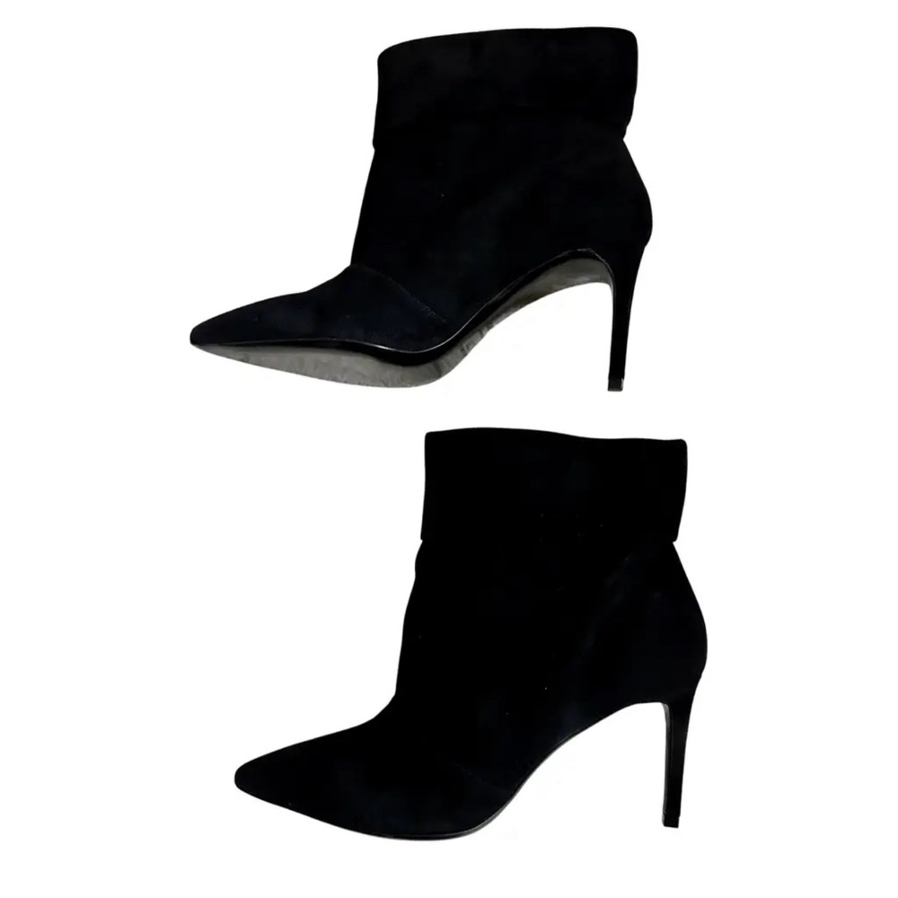 SAINT LAURENT PARIS Suede black booties